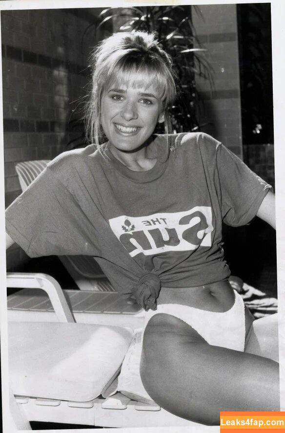 Carole Smillie / Carol Smiley / carolsmillieofficial leaked photo photo #0058