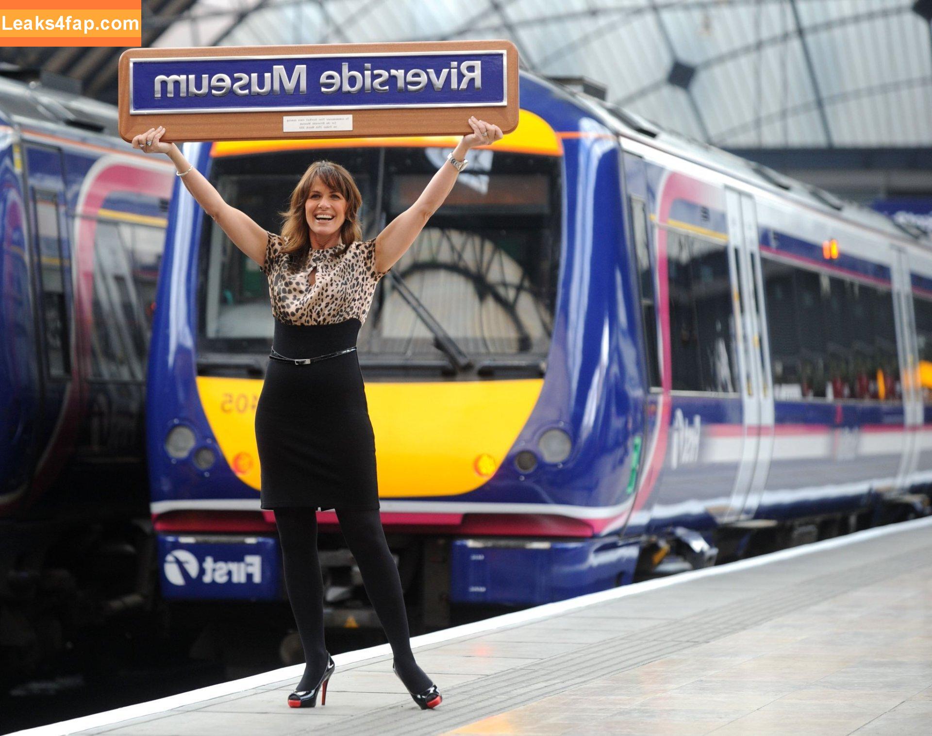 Carole Smillie / Carol Smiley / carolsmillieofficial leaked photo photo #0065