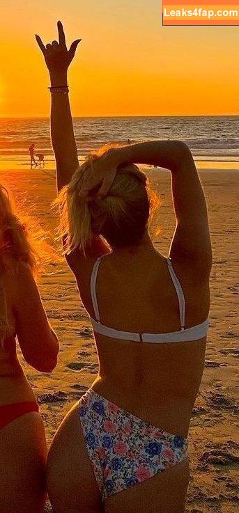 Caroline Ambrose / caroline_the_archer leaked photo photo #0003
