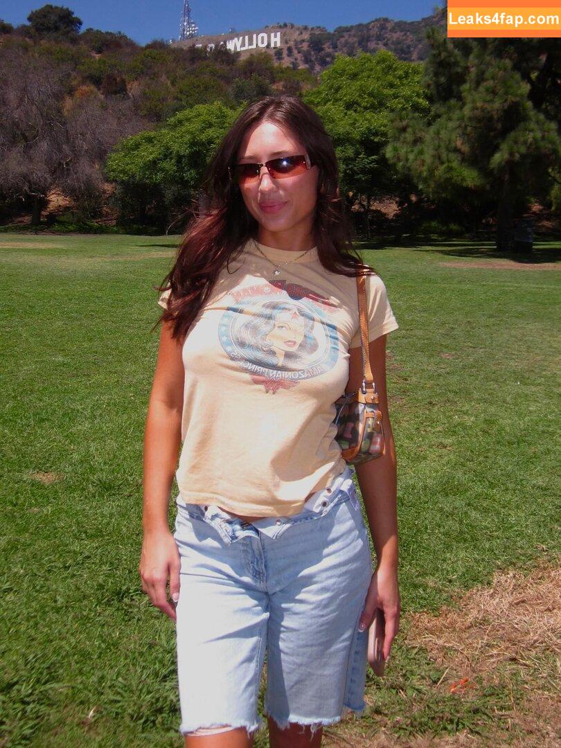 Caroline Bowers / care.eliza / carolineebowers leaked photo photo #0009
