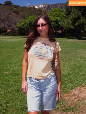 Caroline Bowers photo #0009