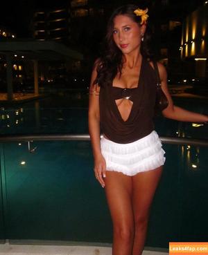 Caroline Bowers photo #0017