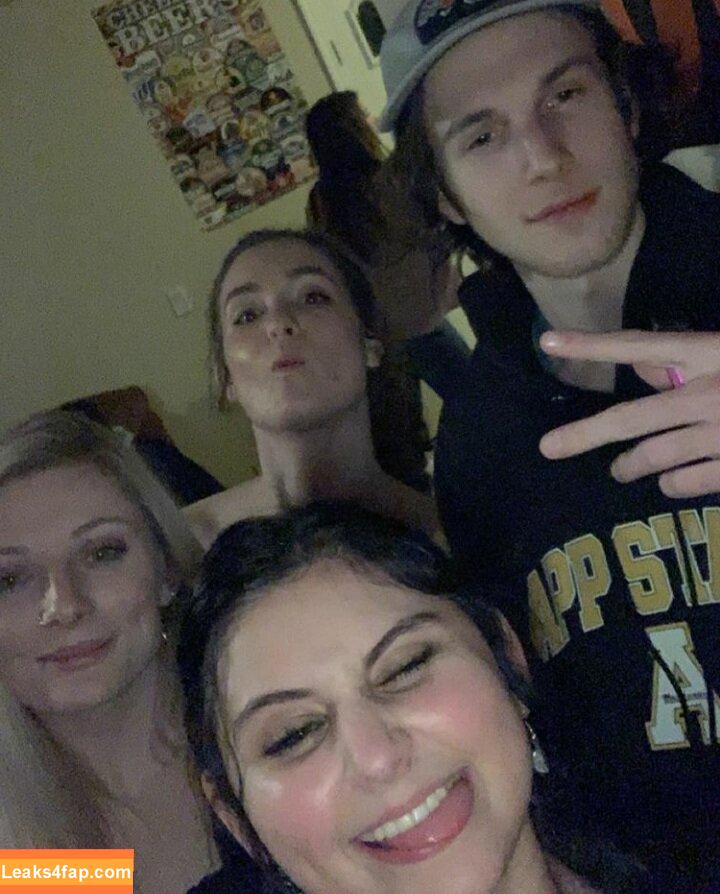 Caroline Casbon / carolinecasbon leaked photo photo #0053