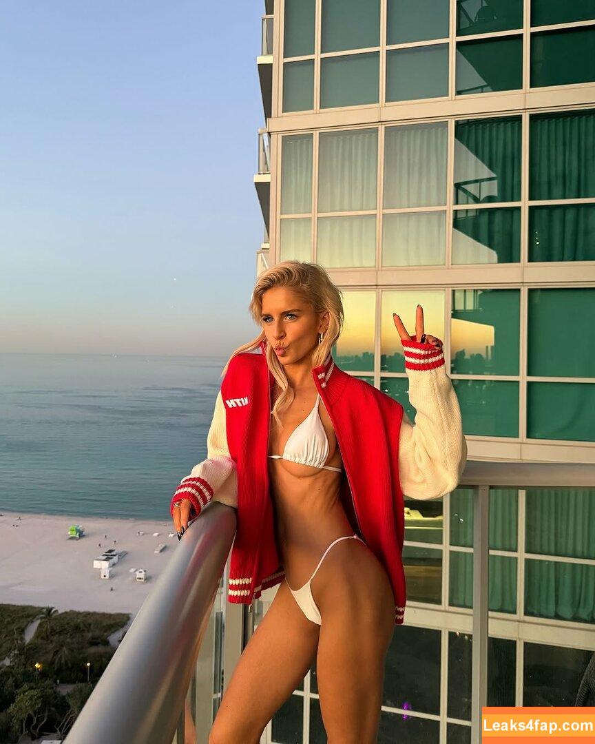 Caroline Daur / carodaur leaked photo photo #0035