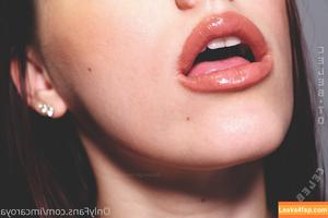 Caroline Ellin photo #0140