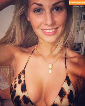 Caroline Noeding photo #0025