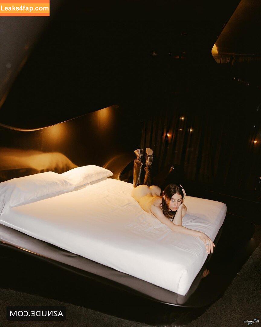 Caroline Polachek / carolineplz / fenisfun leaked photo photo #0195