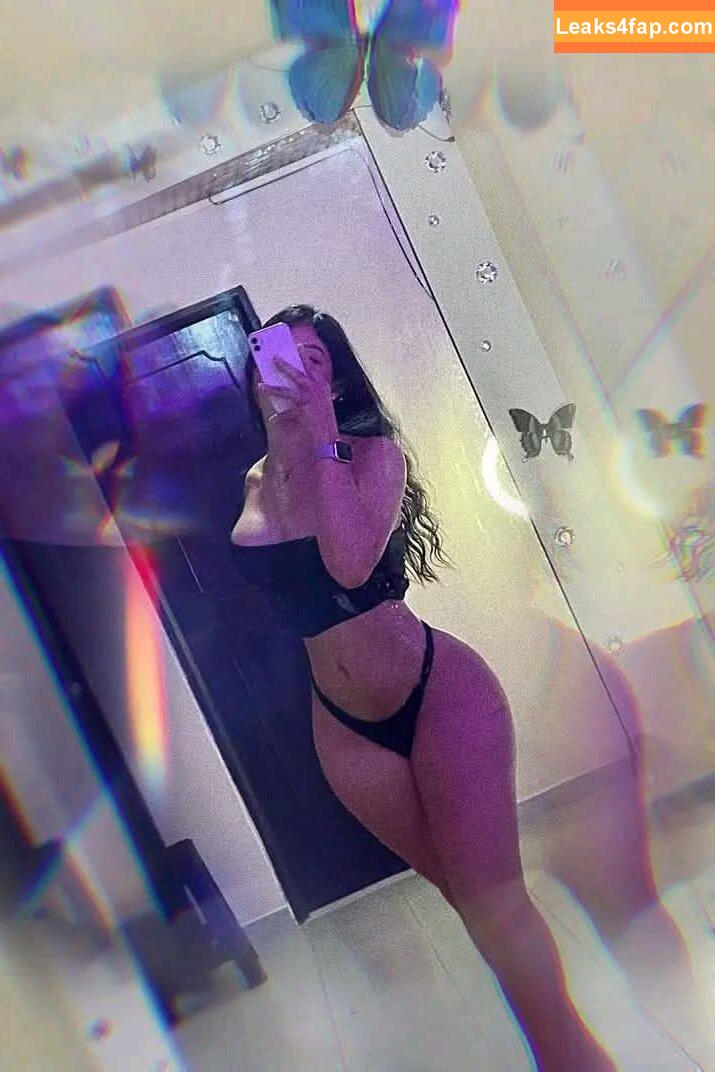 Carolinegranada1 / Caroline Arroyave leaked photo photo #0003