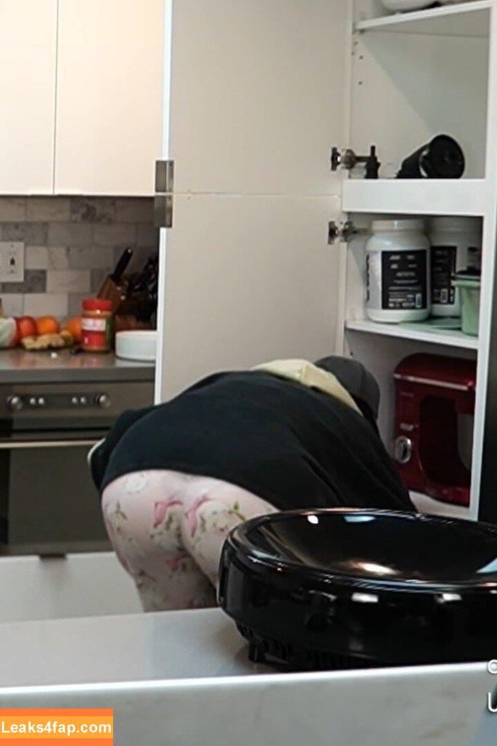 CarolineKwan / carolinekwann leaked photo photo #0604