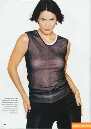 Carrie anne moss photo #0013