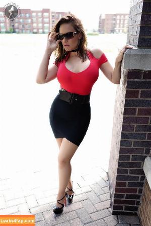 Carrie Lachance photo #7389