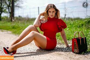 Carrie Lachance photo #7427