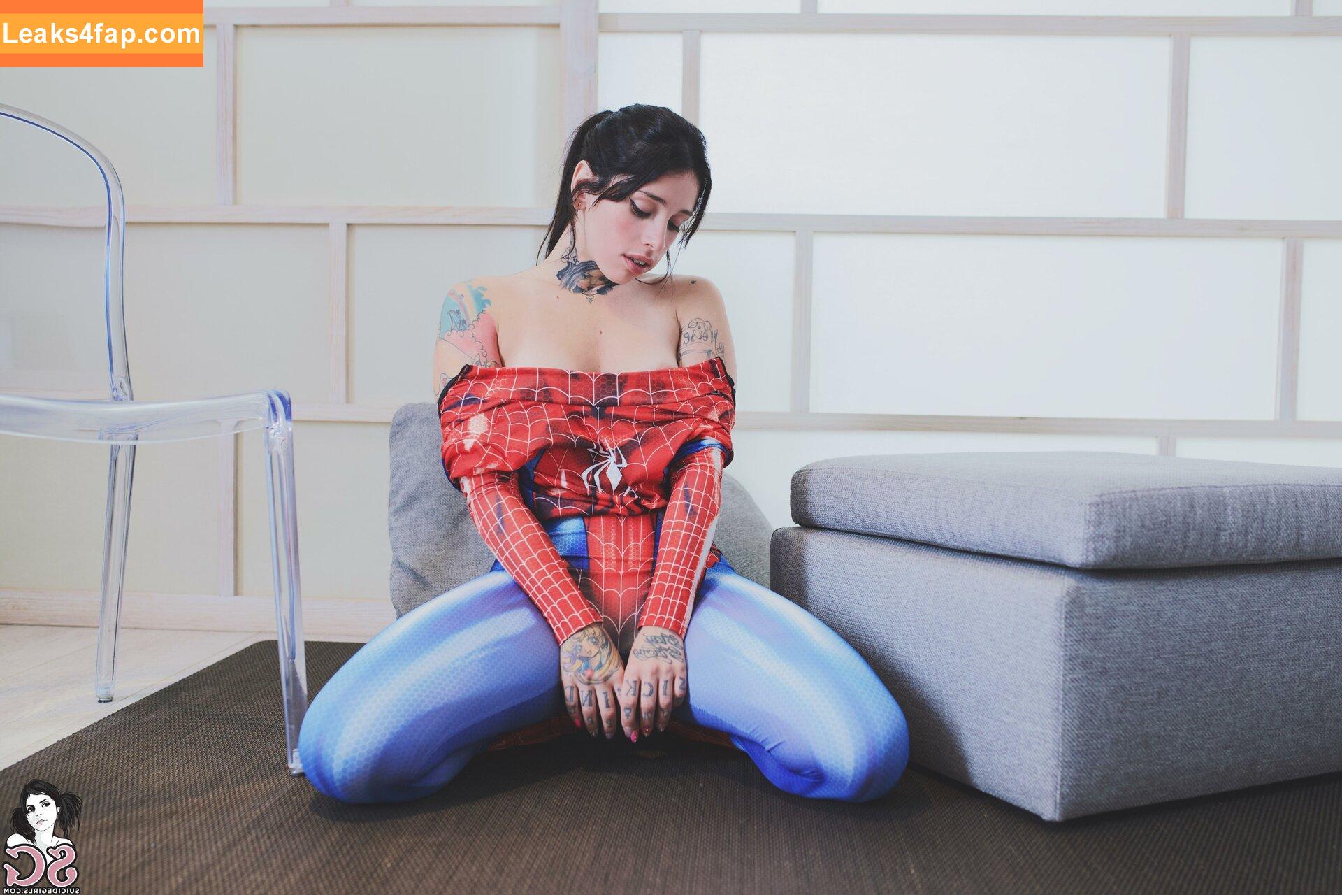 Cartoon SG /  слитое фото фото #0168