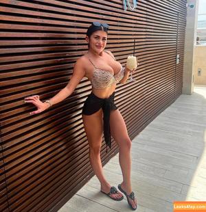 Caryn Vieira photo #0003