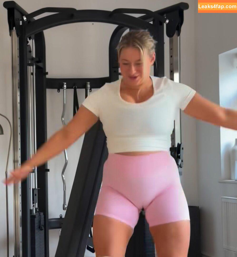 Carys Whittaker / busybeecarys / carys.whittaker / karlawhittake14 слитое фото фото #0141