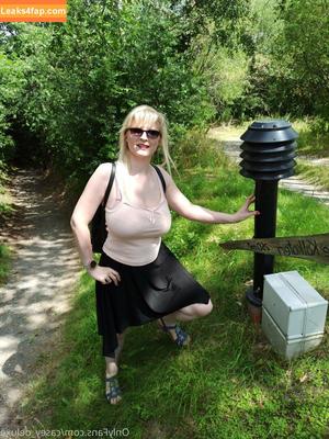 Casey Deluxe photo #0017