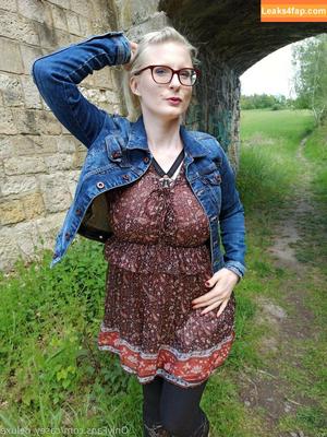 Casey Deluxe photo #0039