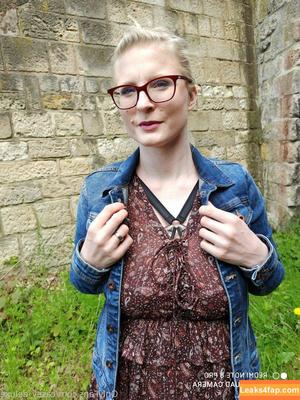 Casey Deluxe photo #0040