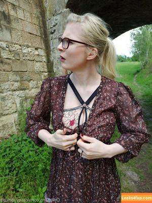 Casey Deluxe photo #0075