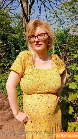 Casey Deluxe photo #0139