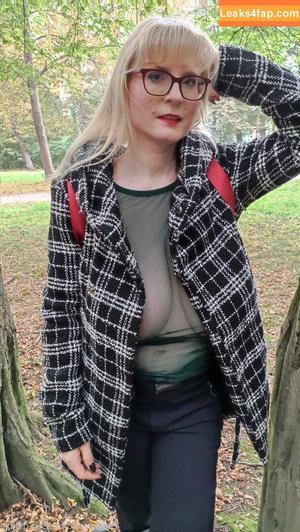 Casey Deluxe photo #0208