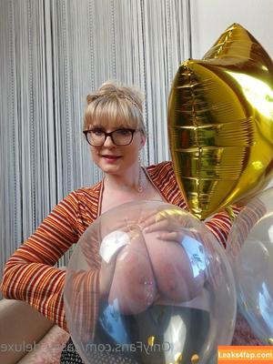 Casey Deluxe photo #0212