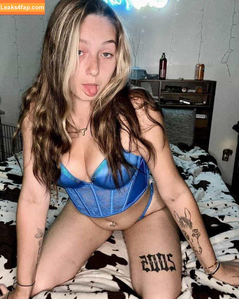 caseyrose80 / caseyyyrosee / https: leaked photo photo #0011