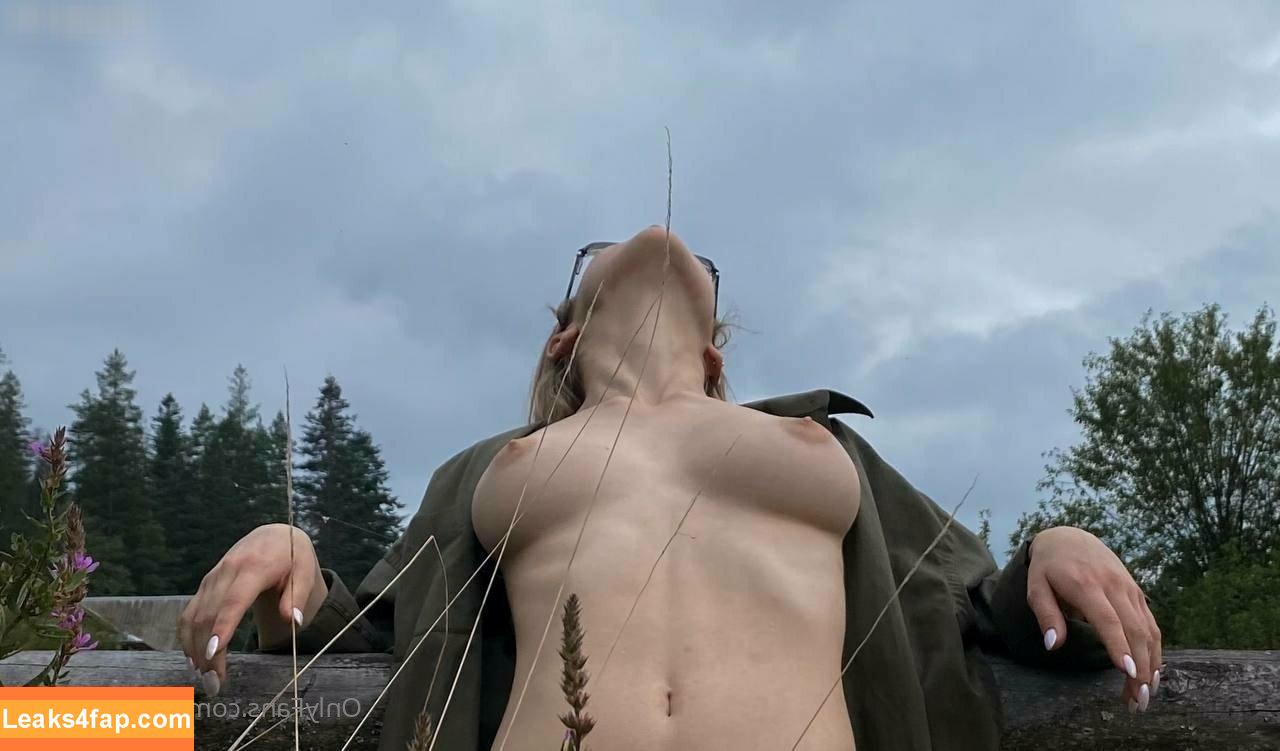 cassandra.delia aka katarina.meis /  leaked photo photo #0041