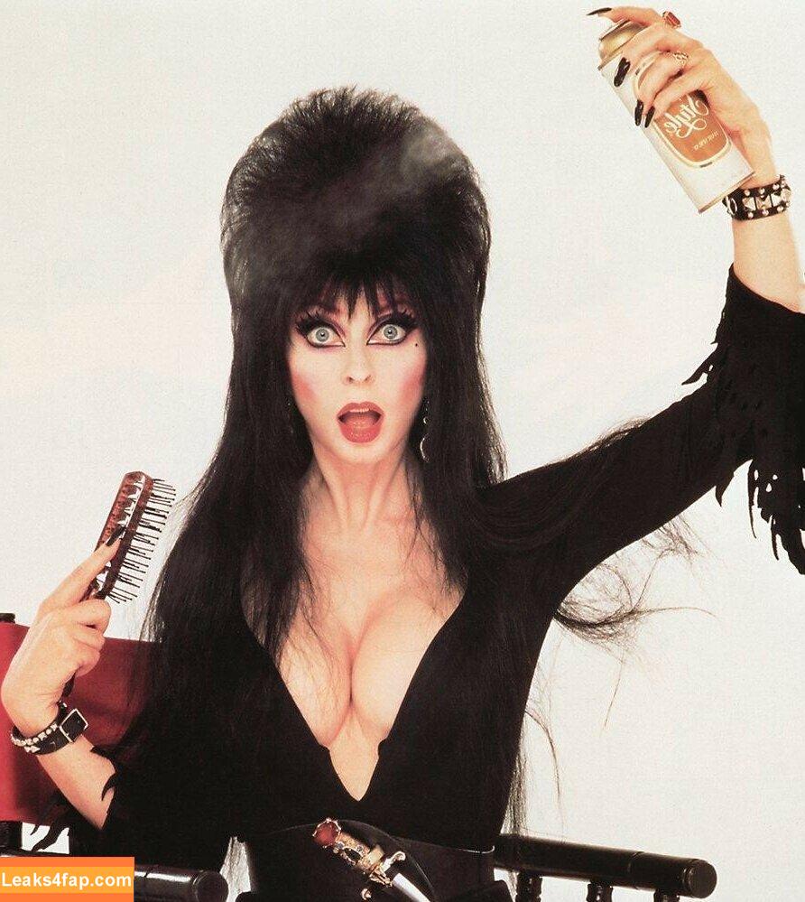 Cassandra Peterson / Elvira / therealelvira слитое фото фото #0016