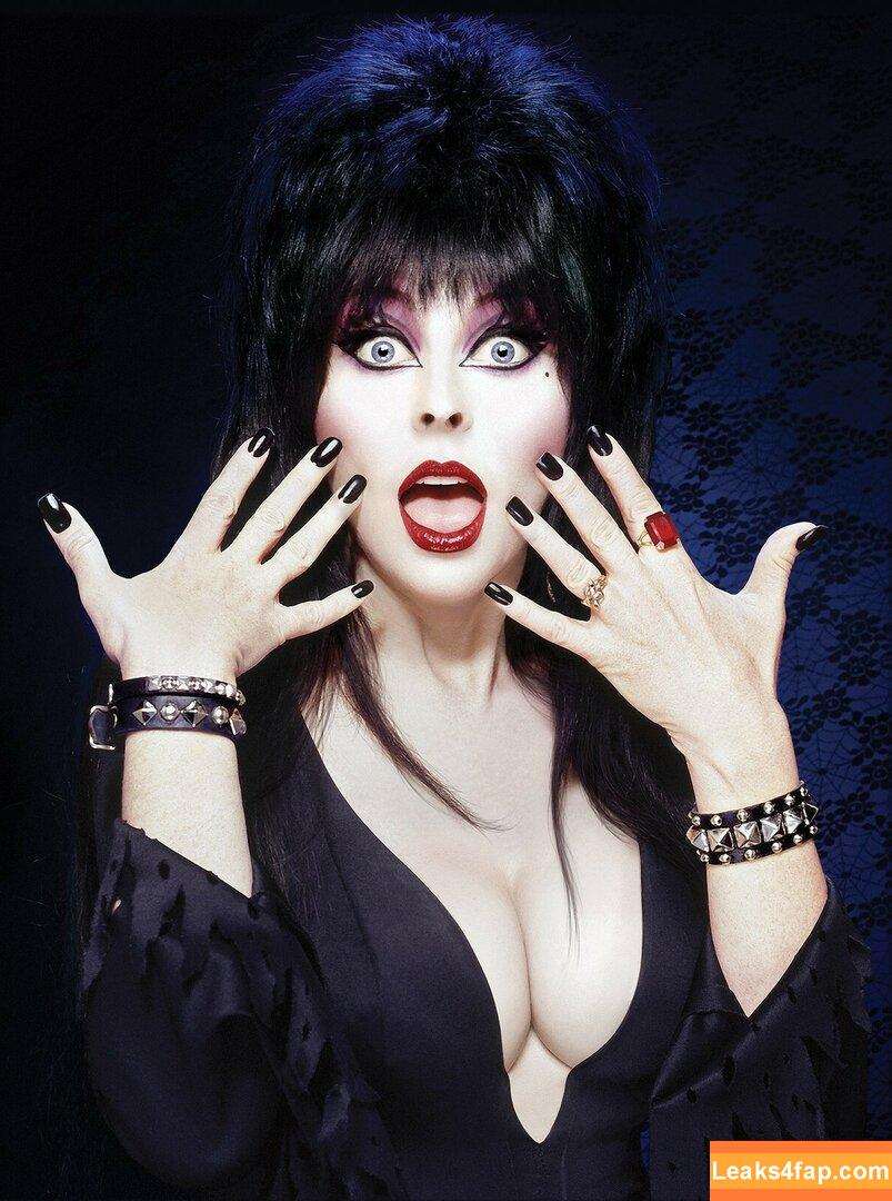 Cassandra Peterson / Elvira / therealelvira слитое фото фото #0041