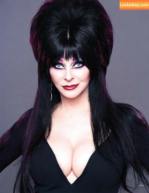 Cassandra Peterson photo #0061