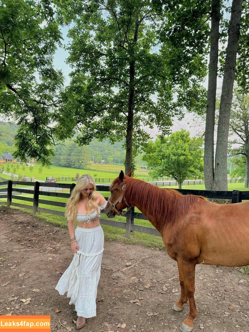 Cassidy Anne / cassidyanne__ / officialcassidypayne leaked photo photo #0001