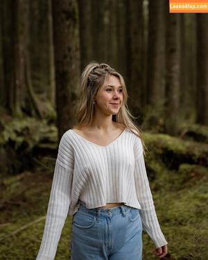 Cassidy Hornberger photo #0005