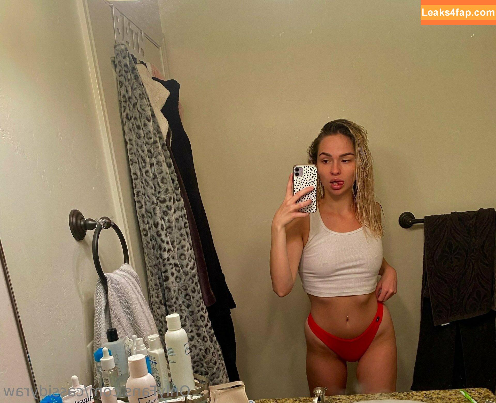 cassidyraw / cassidyraaee leaked photo photo #0015
