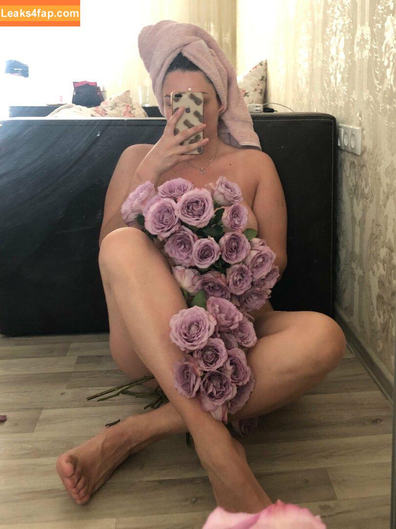 cassie_flower / _cassie_flowers leaked photo photo #0001