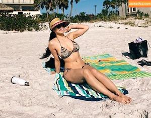 Cassie Steele photo #0060