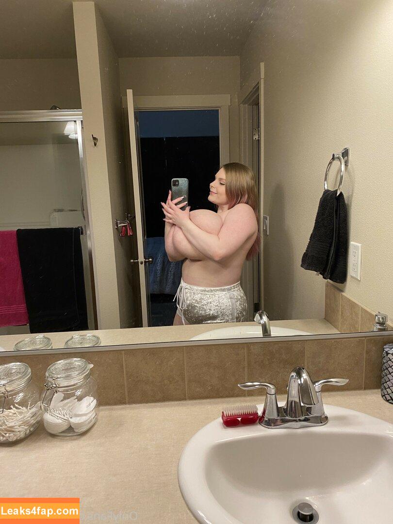 Cassie0pia / https: / therealcassie0pia leaked photo photo #0038