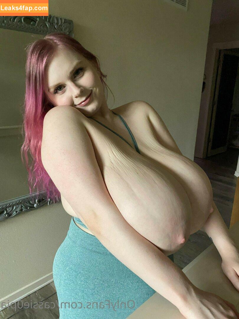 Cassie0pia / https: / therealcassie0pia leaked photo photo #0158