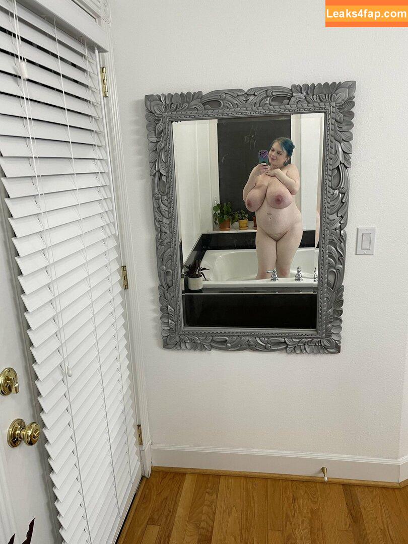 Cassie0pia / https: / therealcassie0pia leaked photo photo #0281