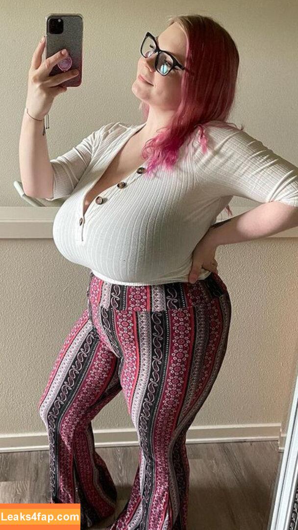 Cassie0pia / https: / therealcassie0pia leaked photo photo #0339