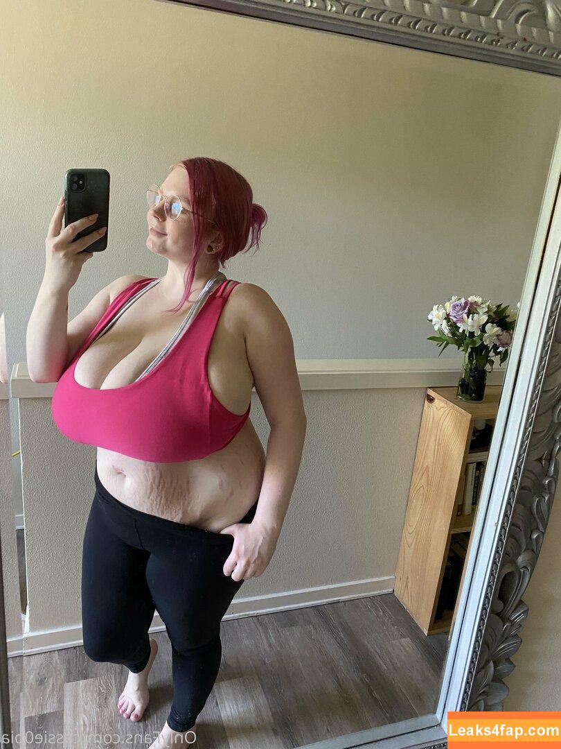 Cassie0pia / tcassie0pia / therealcassie0pia leaked photo photo #0613