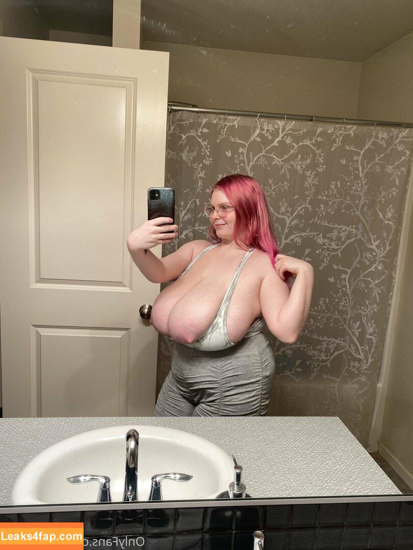 Cassie0pia / tcassie0pia / therealcassie0pia leaked photo photo #0644