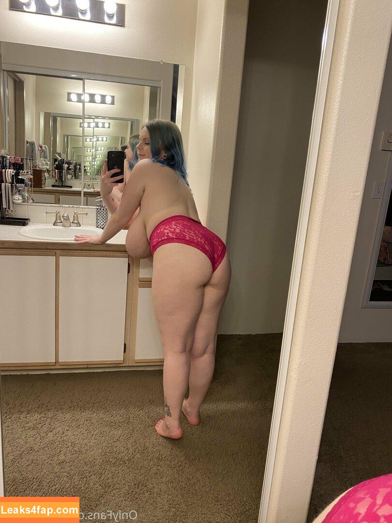 Cassie0pia / tcassie0pia / therealcassie0pia leaked photo photo #0722