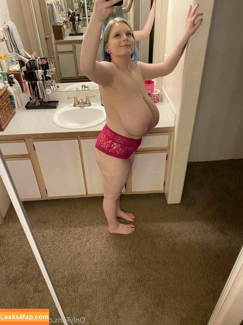 Cassie0pia / tcassie0pia / therealcassie0pia leaked photo photo #0724