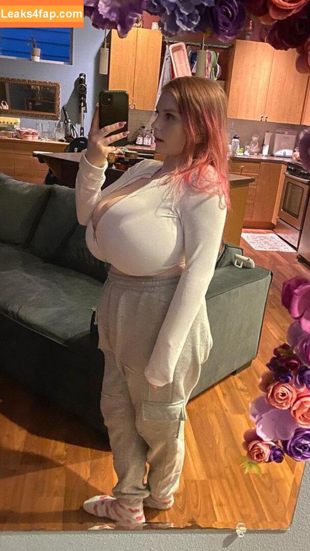 Cassie0pia / tcassie0pia / therealcassie0pia leaked photo photo #0753