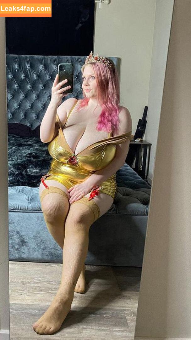 Cassie0pia / tcassie0pia / therealcassie0pia leaked photo photo #0765