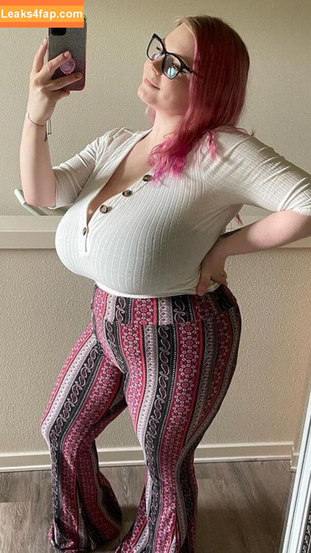 Cassie0pia / tcassie0pia / therealcassie0pia leaked photo photo #0766