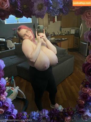 Cassie0pia photo #0612