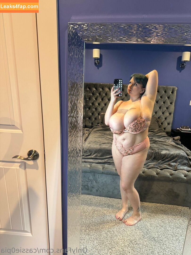 Cassie0pia / tcassie0pia / therealcassie0pia leaked photo photo #2127