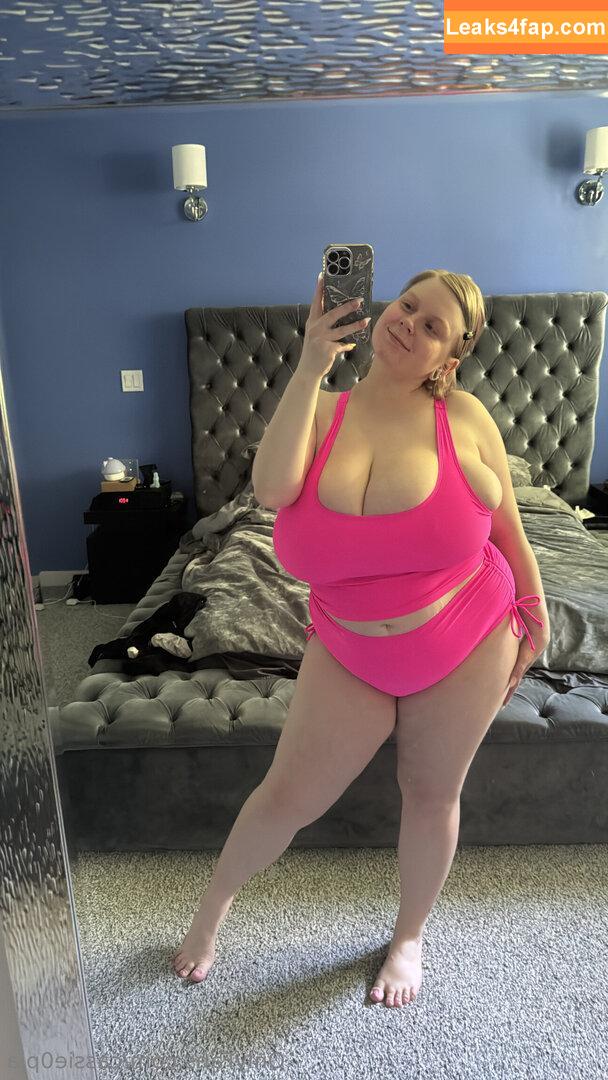 Cassie0pia / tcassie0pia / therealcassie0pia leaked photo photo #2583